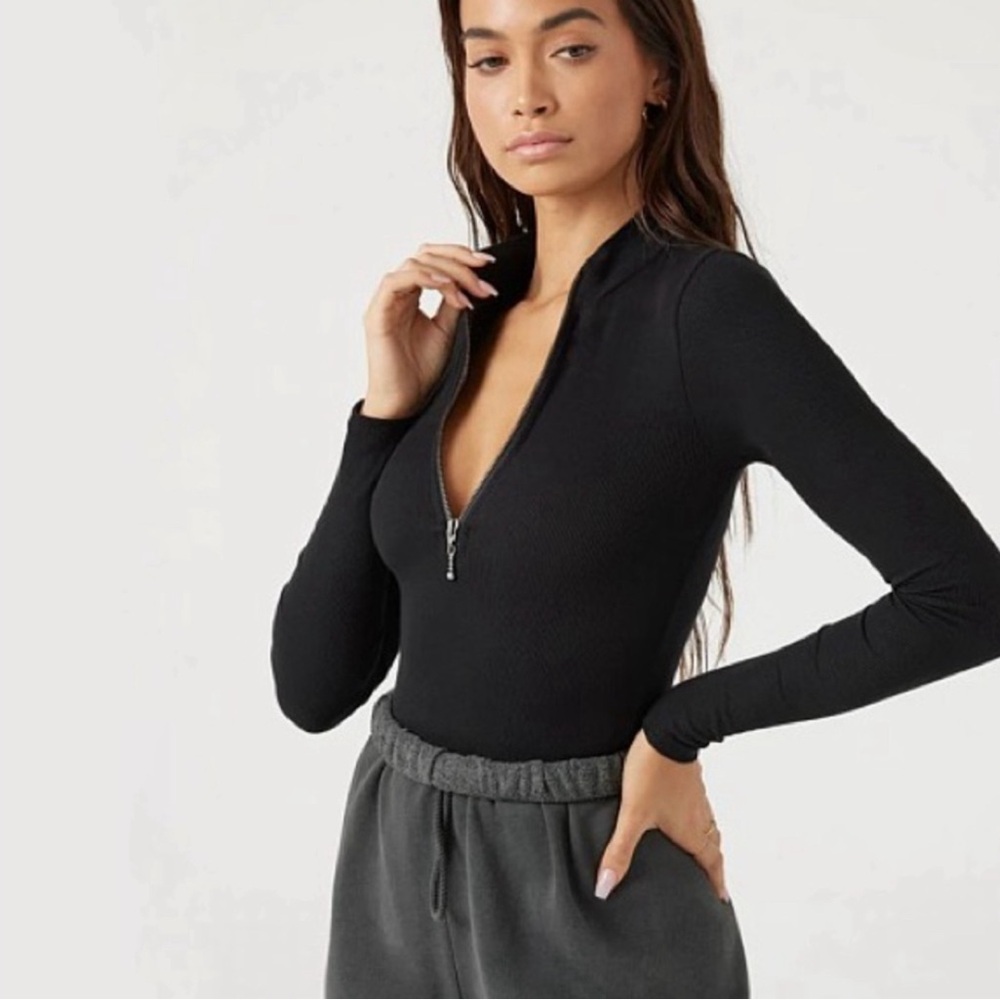 Joah Brown Half Zip Mock Neck in Black
